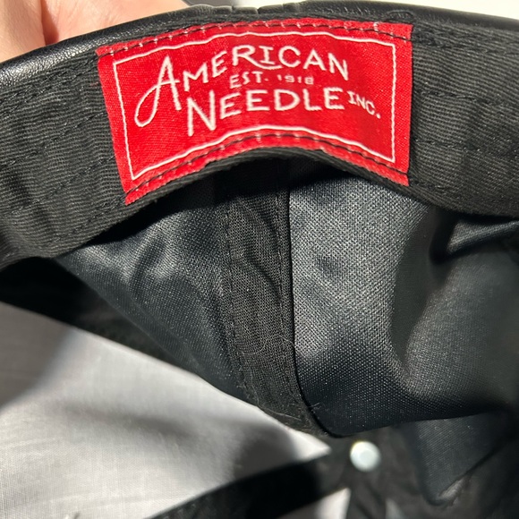 New Era Yankees Leather Baseball Hat - Picture 3 of 6